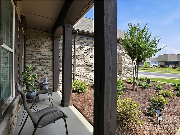 5th image of 12014 Cove Ct
