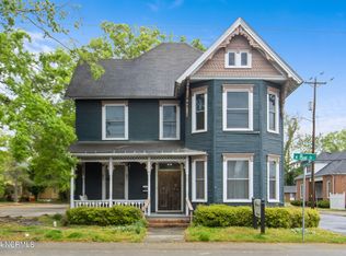 105 N Road St, Elizabeth City, NC 27909