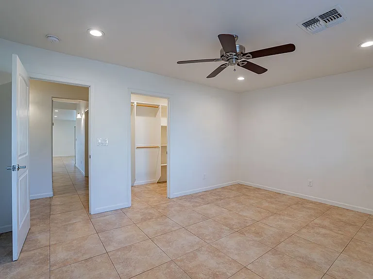 436 E. Waverly St. — Photo 20