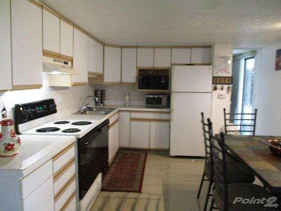 2nd image of 3121 SW 52nd Ave