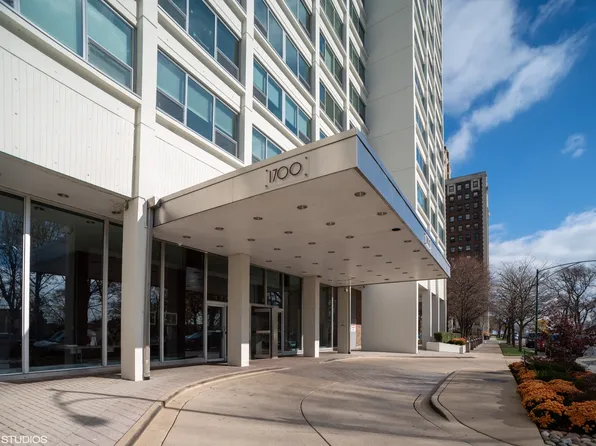 1700 E 56th St APT 904, Chicago, IL 60637