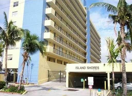 1st image of 2903 N Miami Beach Blvd #203