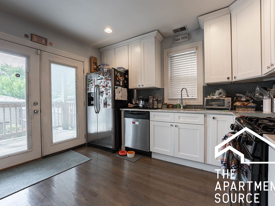 1st image of 2651 W Armitage Ave #1N