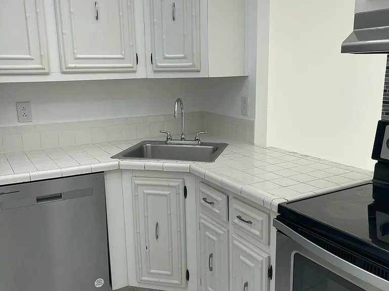 801 Three Island Blvd #306 — Photo 3