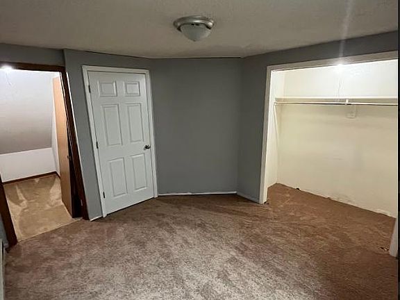 5th image of 4325 Crow Dr #1