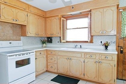 3rd image of 2535 Elder Ln