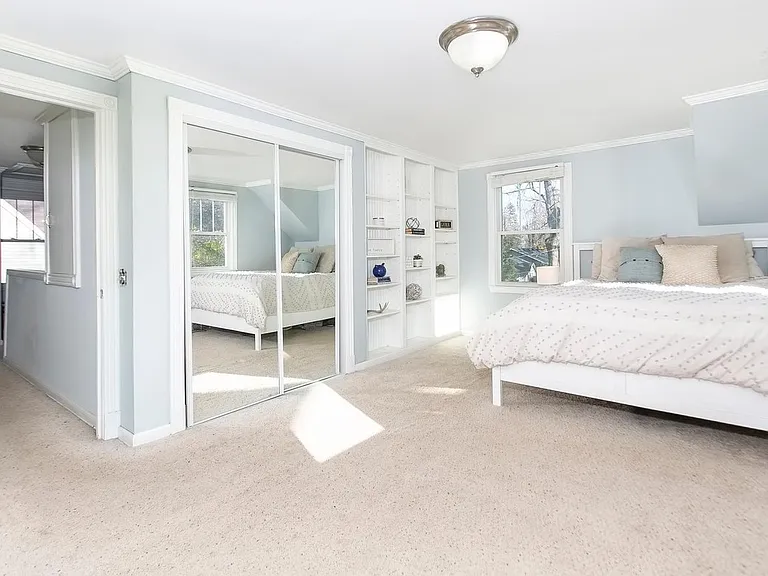 2909 Meadow Ln — Photo 17