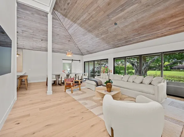 2155 Wightman Drive, Wellington, FL 33414