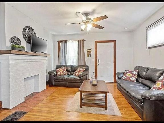 4th image of 2473-2475 Indianola Ave