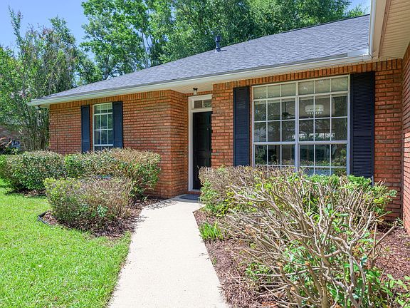 4th image of 4321 Hidden Lakes Dr