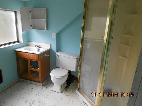 4th image of 10917 48th Ave E