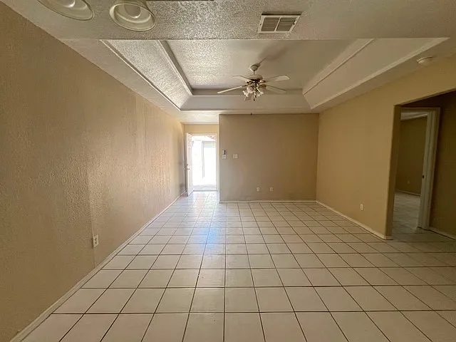 2105 Kimberly Lane - 4 — Photo 4
