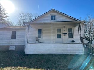 210 E Pope St, Golconda, IL 62938