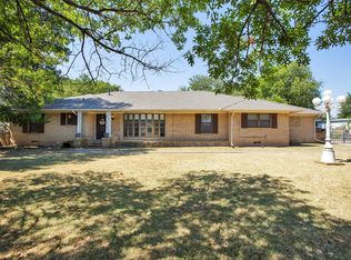 1266 S Waco St, Van Alstyne, TX 75495