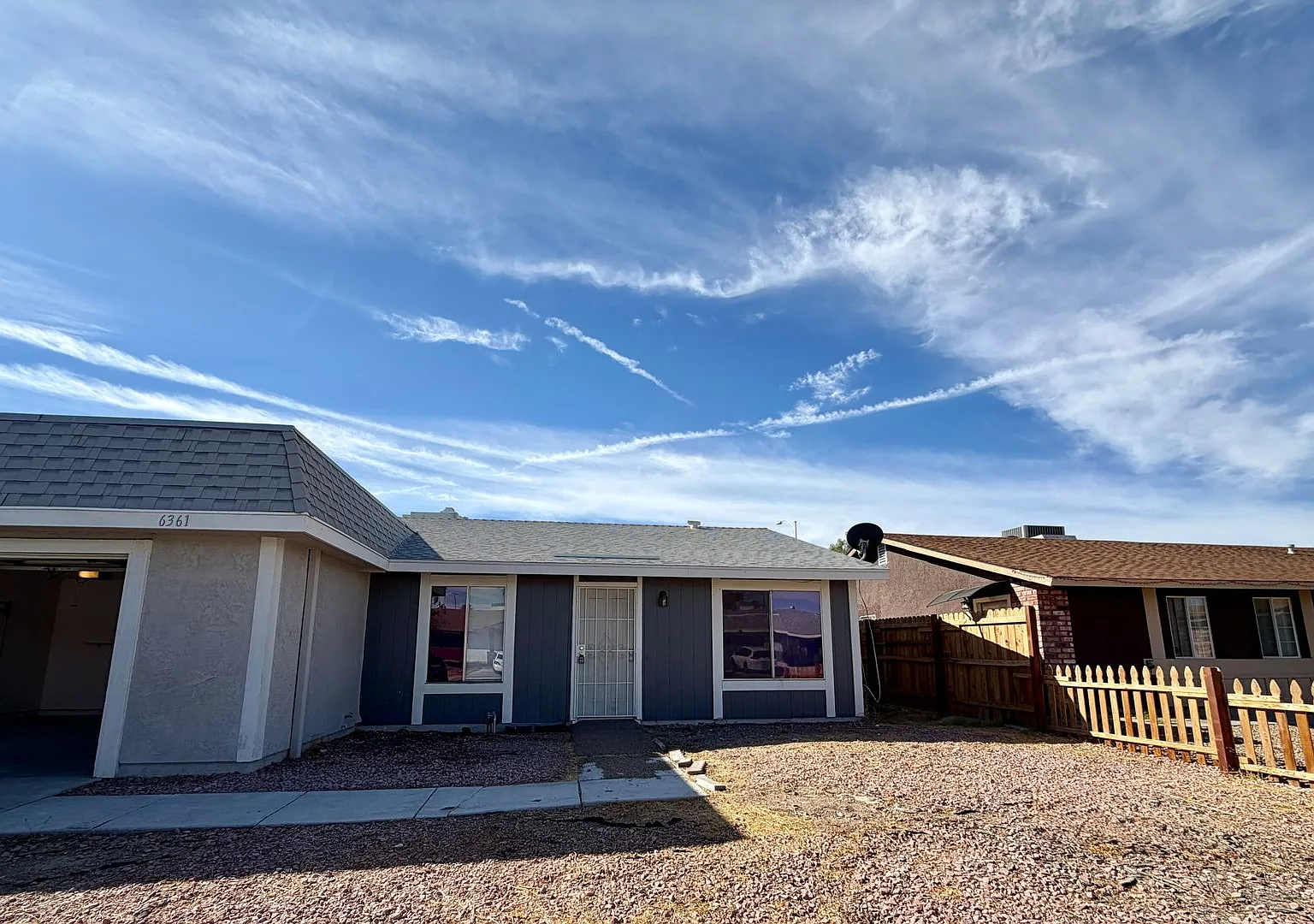 Remodeled 3 Bedroom Home — Photo 2
