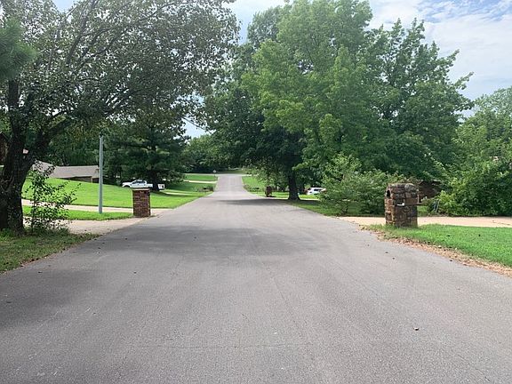 5th image of 24009 E King Ct