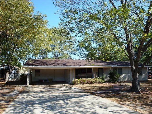 2nd image of 101 E Walters Blvd