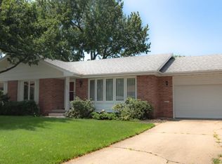 1425 N 7th Ave E, Newton, IA 50208