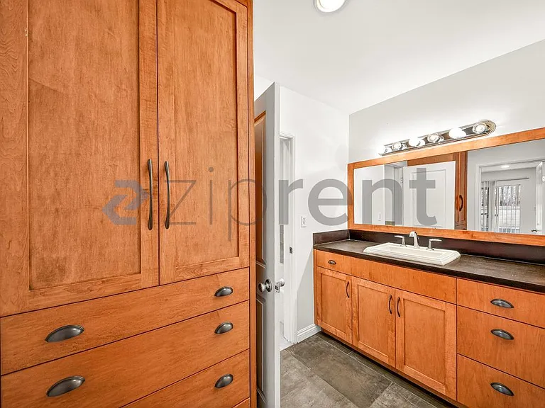 14335 Huston St #C — Photo 12