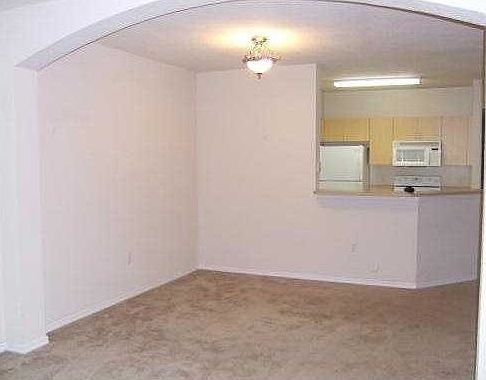 1st image of 308 Belmont Ln