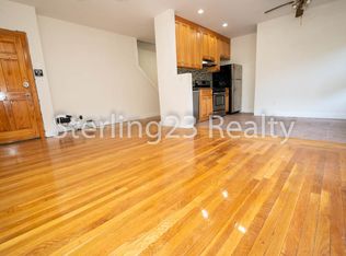39-09 210th St #4, Bayside, NY 11361