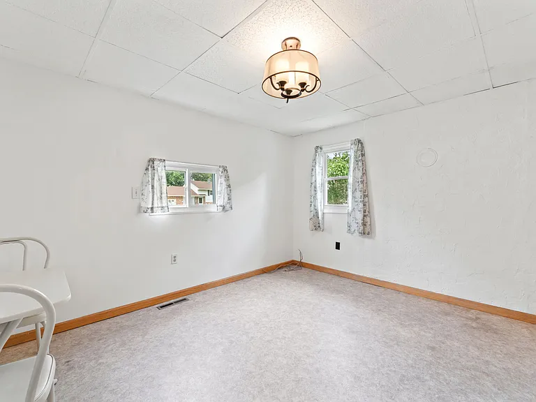 324 Ogden Station Rd — Photo 20