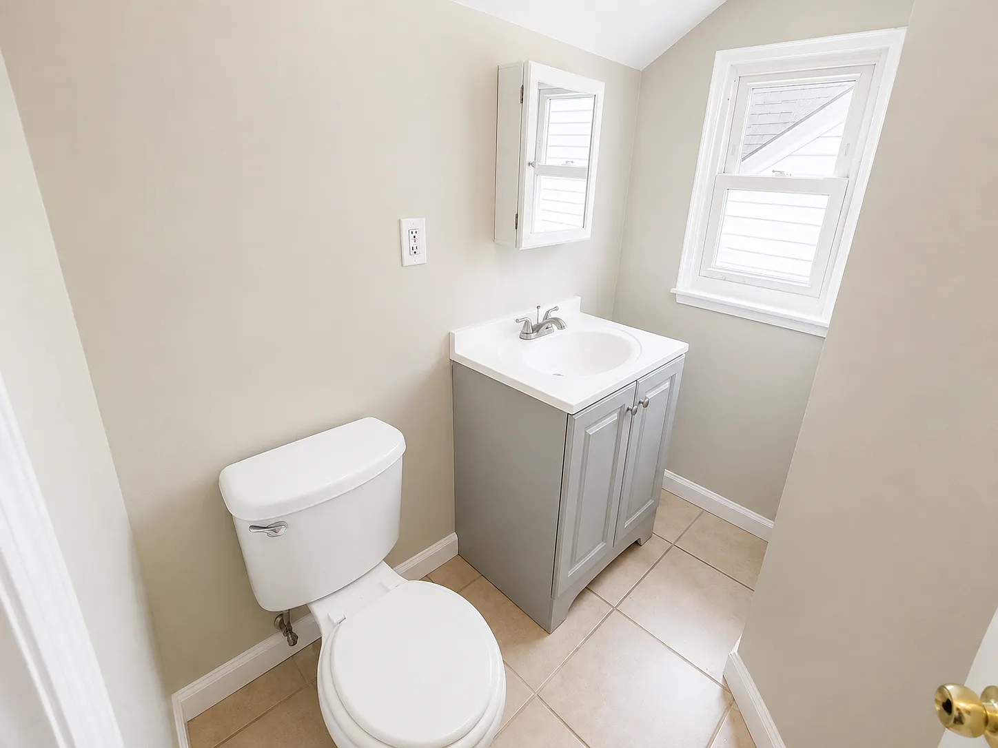2 bed, 1000 sqft, $1,545 — Photo 2