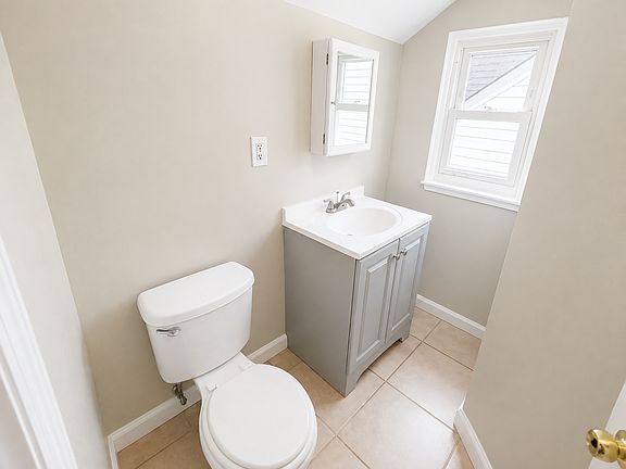2nd image of 85 N 3rd St APT 3