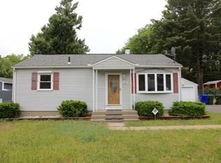 125 Rochford Cir, Springfield, MA 01128