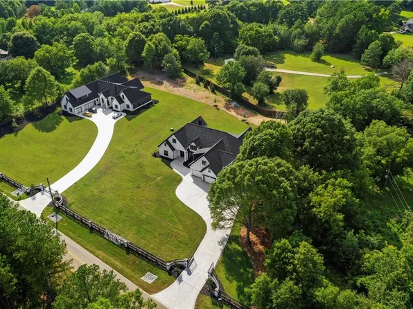 2376 Wall Rd, Monroe, GA 30655
