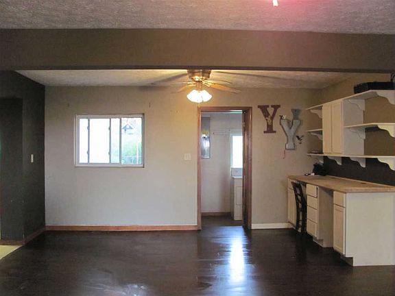 4th image of 9616 Main St