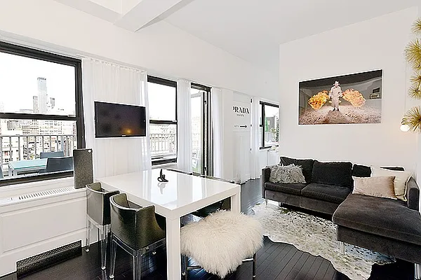 Sold by Nest Seekers International | media 22