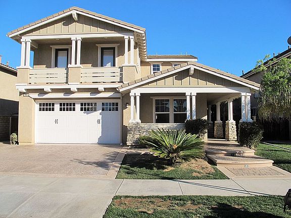 3rd image of 560 Commons Park Dr