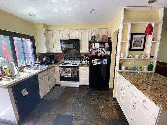 3rd image of 2254 Caminito Pajarito Unit 130