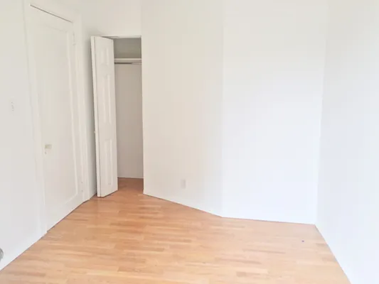 Rented by Remax Real Estate Professionals | media 10
