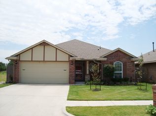 12028 SW 10th St, Yukon, OK 73099