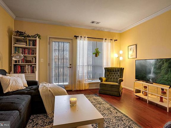 3rd image of 4561 Strutfield Ln APT 3313