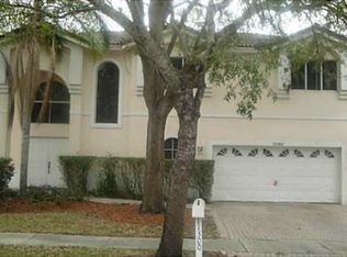 11300 Rockinghorse Rd, Cooper City, FL 33026