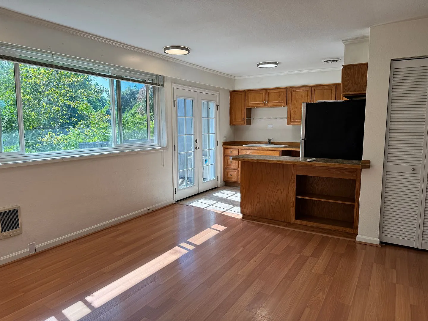 2 bedroom 1 bathroom upstairs condo — Photo 4