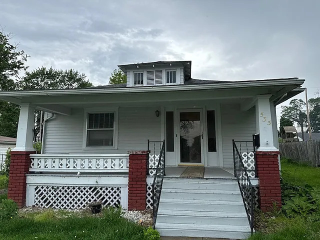 533 N Odell Ave