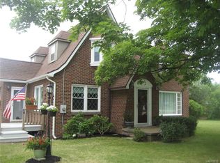 5233 Lake Ave, Orchard Park, NY 14127
