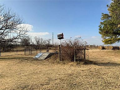 1311 County Road 1390, Chickasha, OK 73018 | Zillow