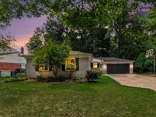2880 Pebble Creek Rd, Ann Arbor, MI 48108