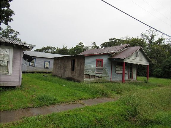 5th image of 203 School St