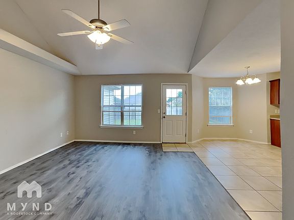 2nd image of 1147 S Arcadia Ave