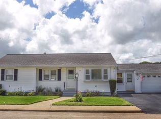 121 Mirick Ave, Cranston, RI 02920