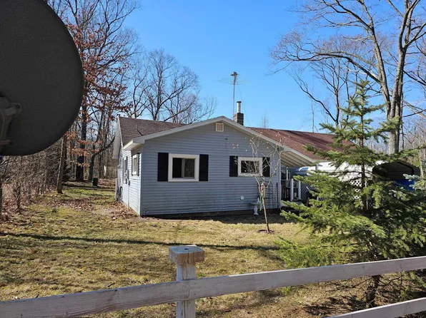 2238 W Oakwood Blvd, Bitely, MI 49309