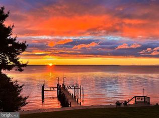 162 Shore Dr, Colonial Beach, VA 22443