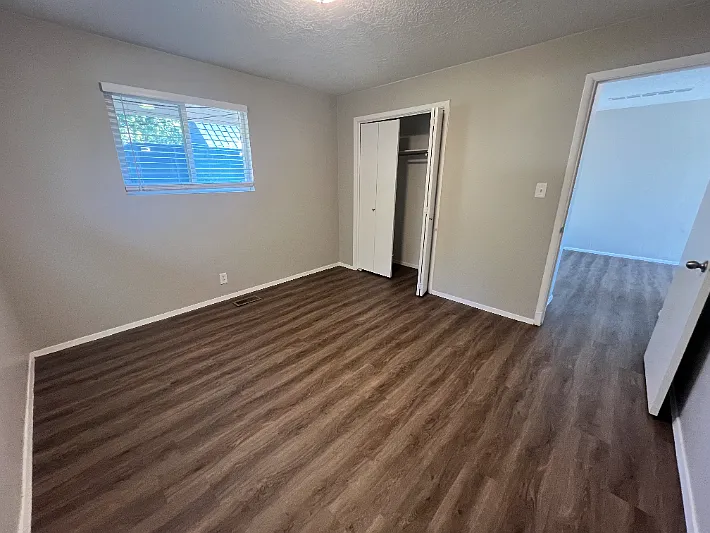 5875 S Highland Dr — Photo 6