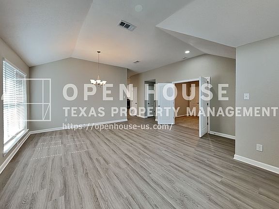 3rd image of 8017 Berkshire Dr